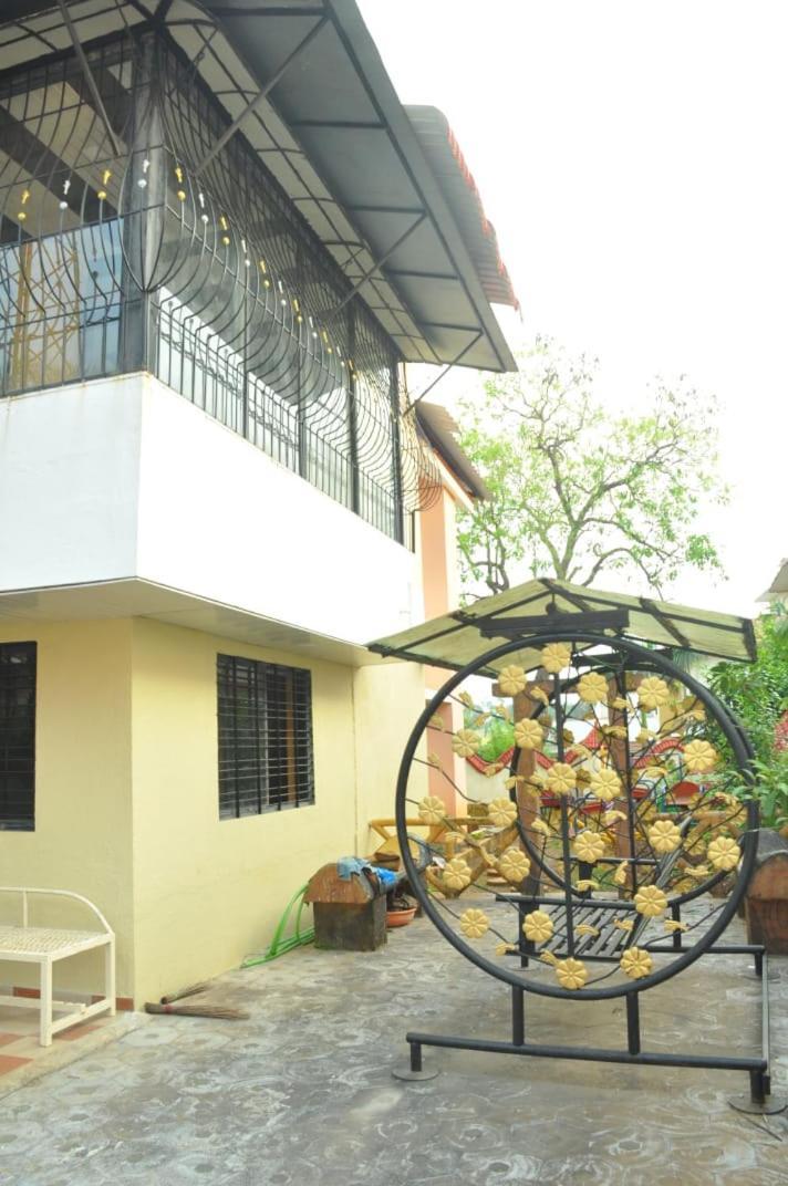 Om Rs Fog Villa Igatpuri Exteriör bild